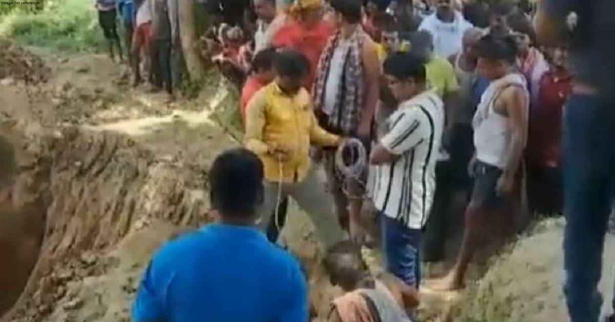 Bihar: 3-year-old boy falls into 40-feet borewell, rescue operation underway